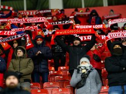 Łódź. Kibice na meczu Widzewa Łódź z Jagiellonią Białystok