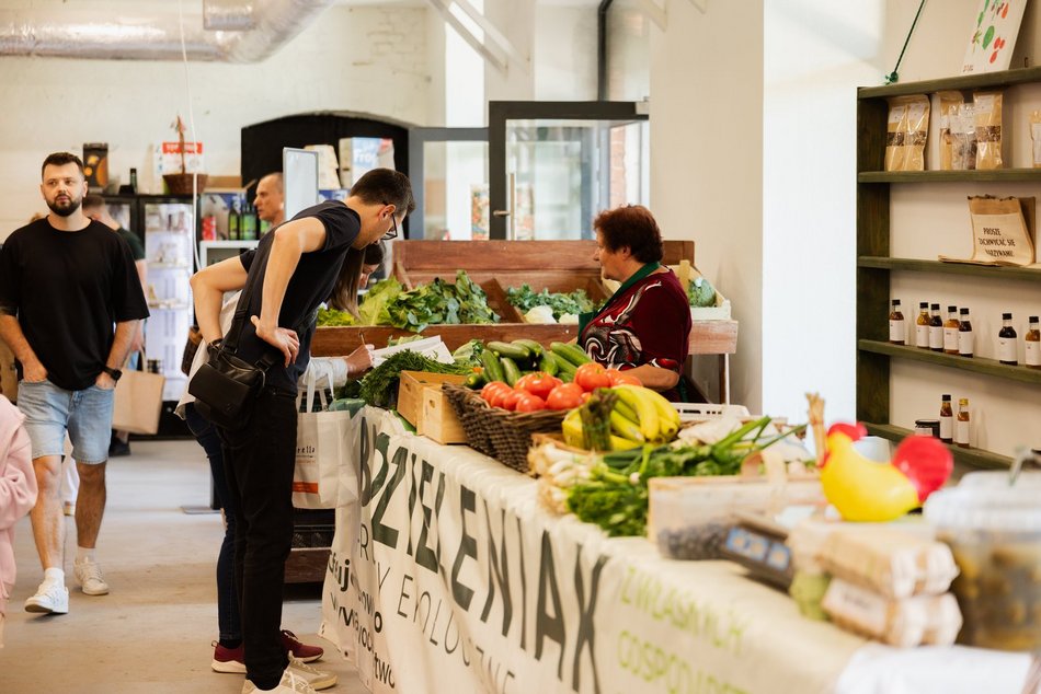 Łódź. Bazar Smaku w Ogrodach Geyera w Łodzi. Zdrowo, ekologicznie i klimatycznie