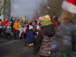 Łódź. Świąteczny bieg w parku Baden-Powella w Łodzi. Wspaniała atmosfera z nutą rywalizacji