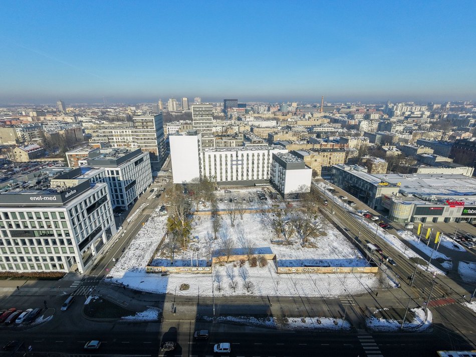 Działka przy trasie W-Z w Łodzi przestanie świecić pustkami