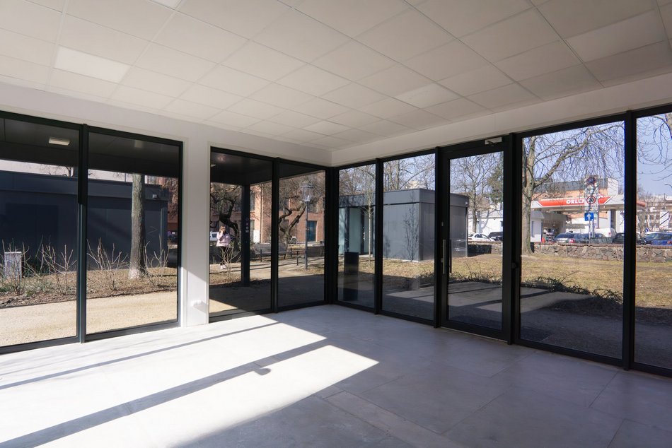 Łódź. Plac Komuny Paryskiej w Łodzi otwiera się na najemców. Stwórz tam własny biznes!