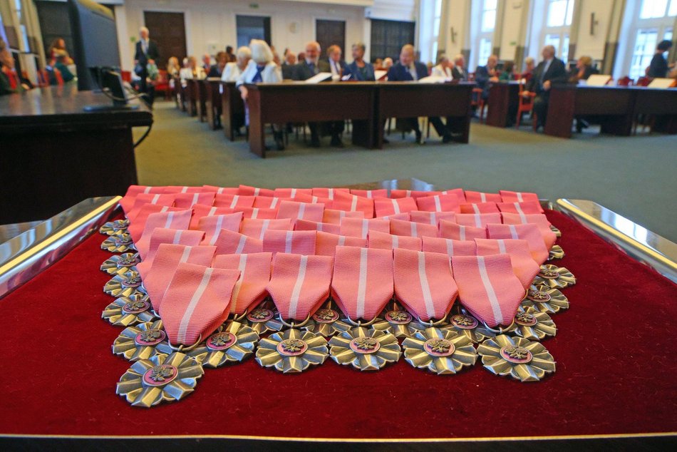 Łódź. Medale za długoletnie pożycie małżeńskie. Rekordziści są razem od 66 lat!