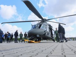 Łódź. Legendarne wojskowe śmigłowce wylądowały przed Atlas Areną