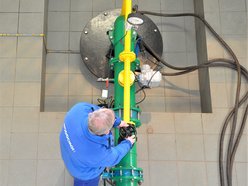 Studnie głębinowe w Łodzi. Zaglądamy do najgłębszej z nich - ma prawie kilometr!