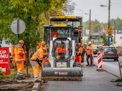 Łódź. Remont Brzezińskiej w Łodzi. Pierwszy odcinek prawie gotowy