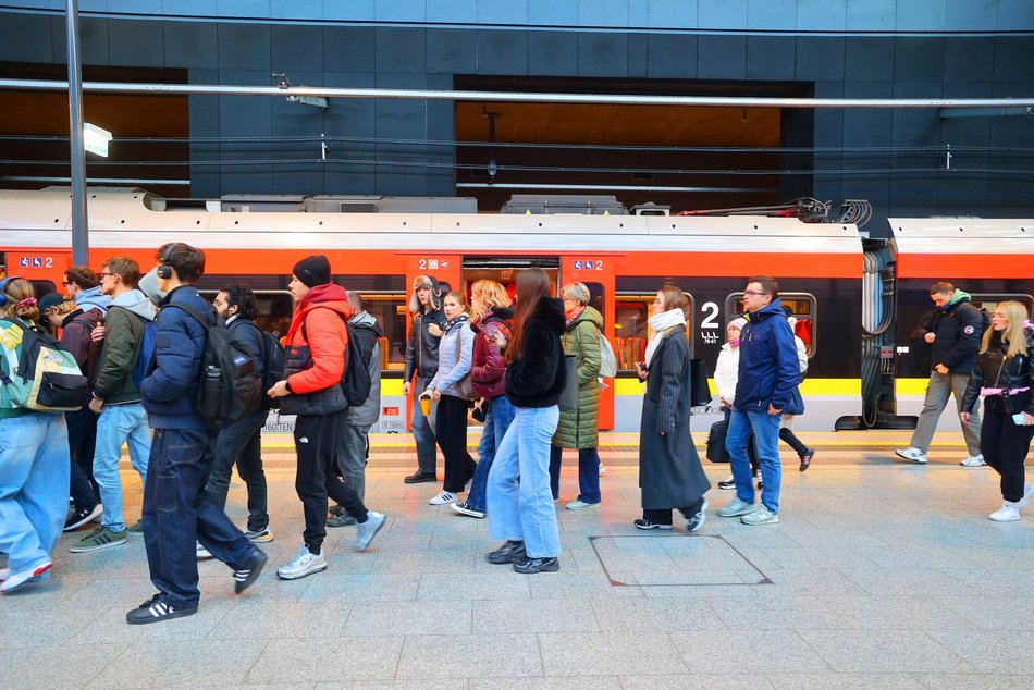 Łódź. Pociągiem ŁKA z Łodzi do Warszawy za 10 zł. Ruszyła wyjątkowa promocja na Wielkanoc