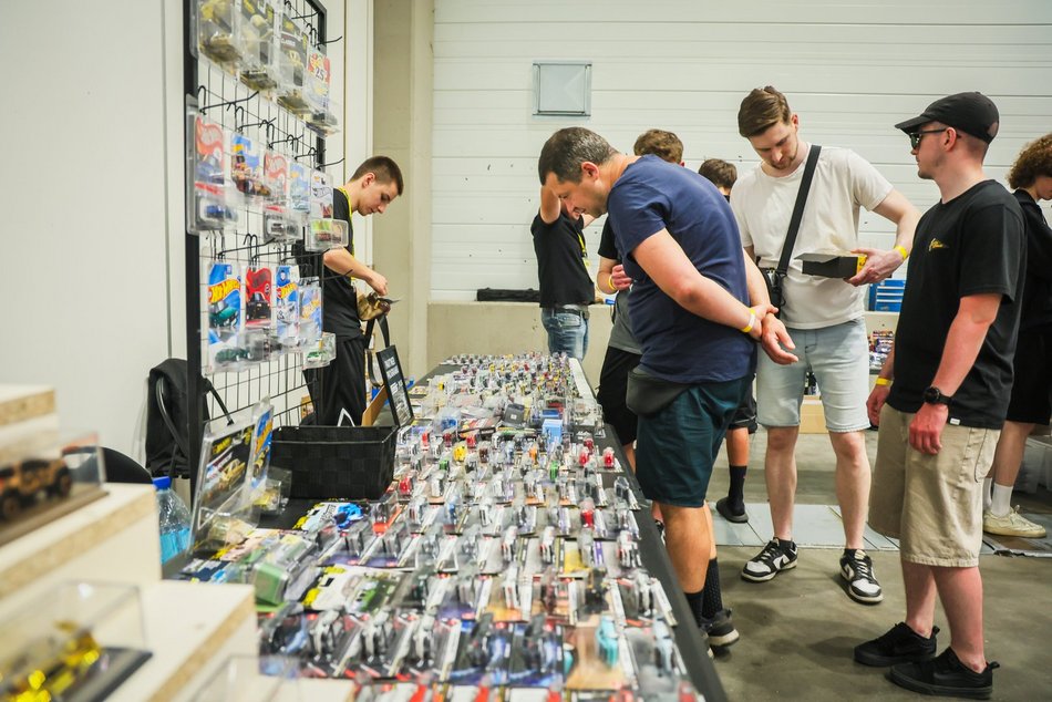 Łódź. Hot Wheels opanowały halę Expo Łódź! Setki miniatur aut, wyścigi na żywo i nie tylko!