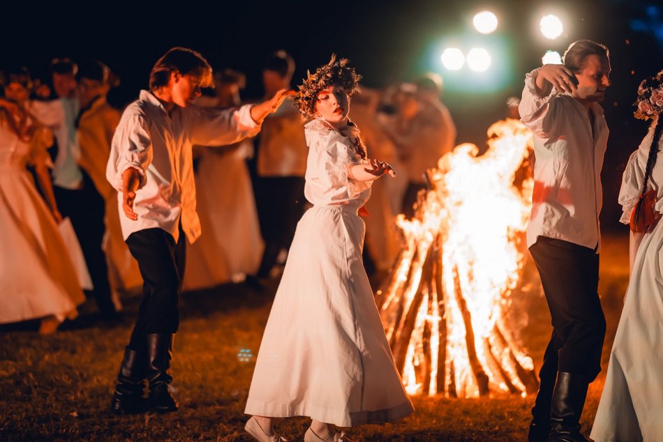 Łódź. Noc Świętojańska w Ogrodzie Botanicznym w Łodzi. Pełno magii, tańca i niezwykłych rytuałów