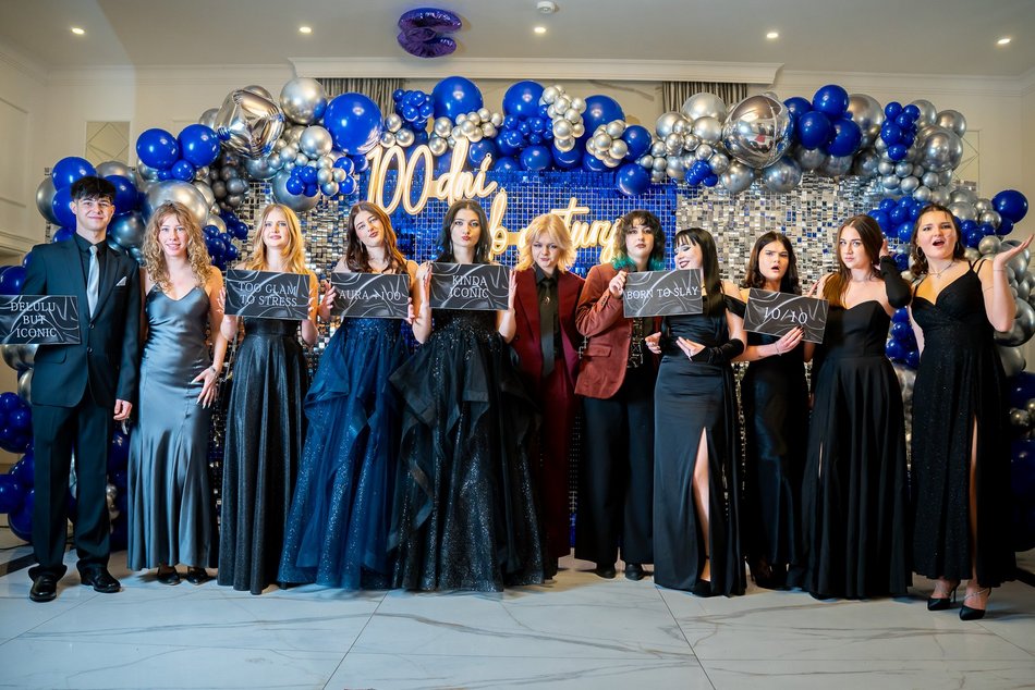 Łódź. Studniówka IV LO w Łodzi. Kreacje, które zapierały dech i radość na twarzach młodzieży