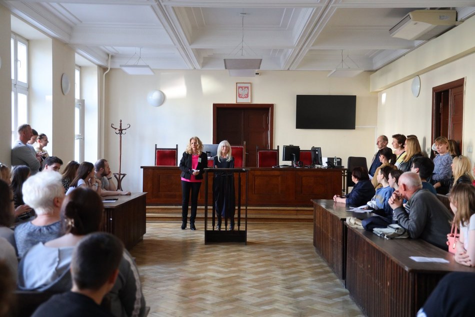 Zwiedzający podczas Nocy Muzeów 2023 w Łodzi