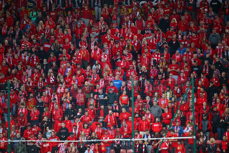 Łódź. Kibice na meczu Widzewa Łódź z Rakowem Częstochowa
