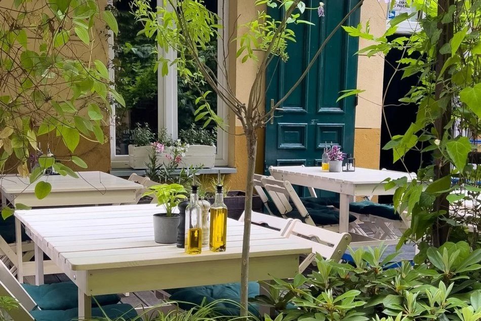 Najlepsze ogródki restauracyjne w Łodzi