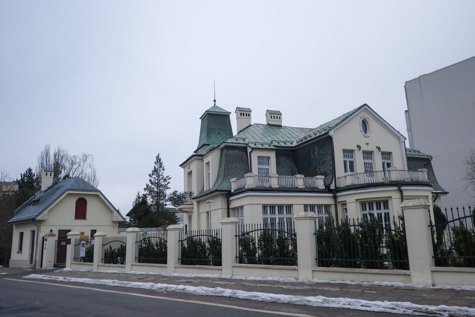 Łódź. Konsulaty Honorowe w Łodzi. Gdzie się znajdują i co w nich załatwisz?