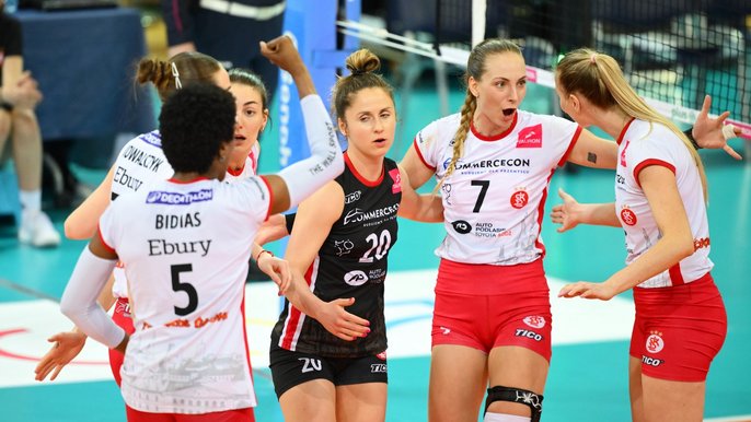 Łódź. Siatkarki ŁKS Commercecon Łódź