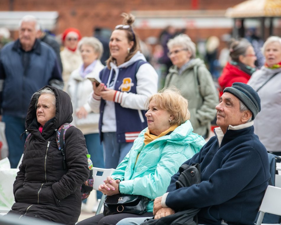 Łódź. Senioralia 2025 w Łodzi rozpoczęte! Masa atrakcji i świetna zabawa w Manufakturze