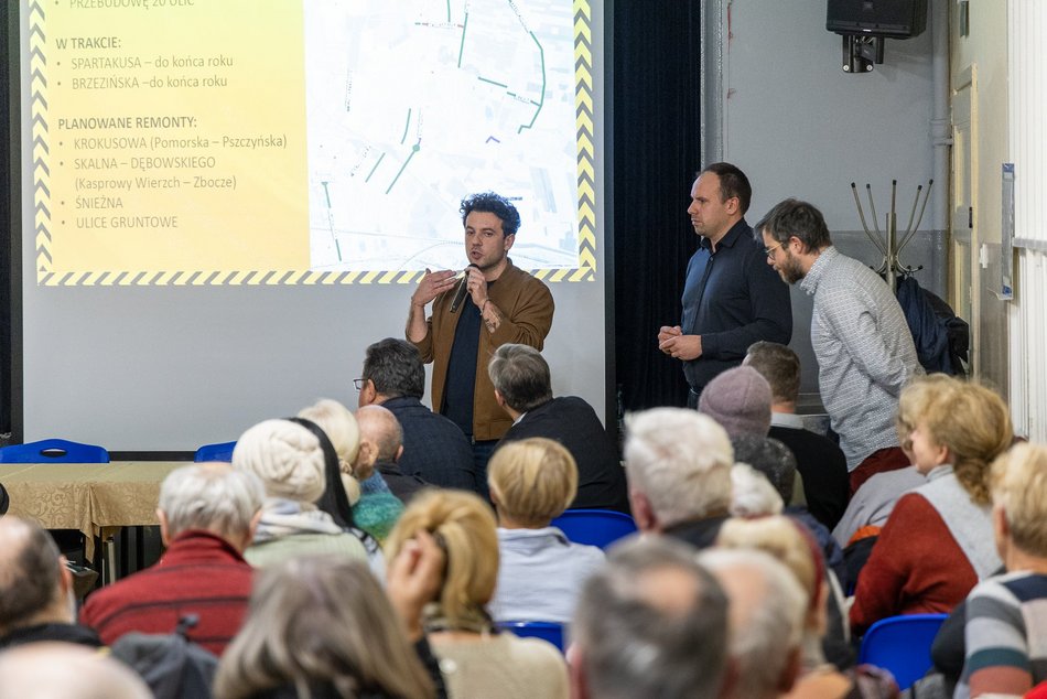 Łódź. Remonty dróg na Stokach w Łodzi. Duża frekwencja na spotkaniu z mieszkańcami