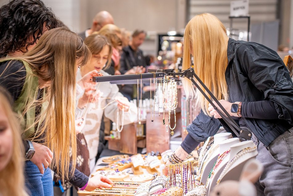 Łódź. Targi Rzeczy Wyjątkowych w hali Expo Łódź. Biżuteria, plakaty, dekoracje i więcej