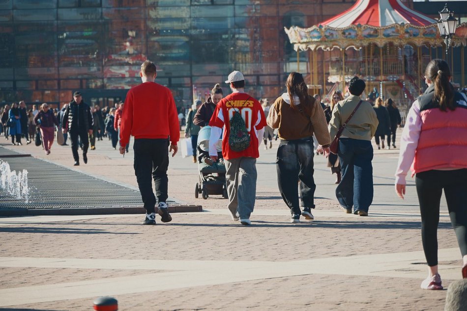 Park Staromiejski i Manufaktura skąpane w wiosennym słońcu