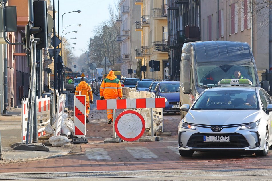 Łódź. Drogowcy rozpoczęli ostatni etap prac na Jaracza