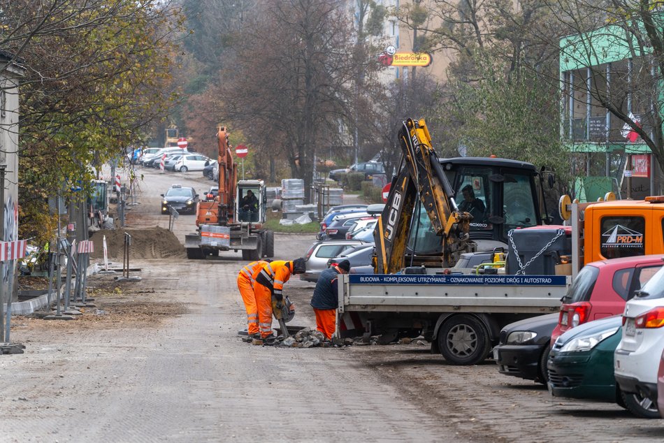 Remonty na Dąbrowie w Łodzi. Jak idą prace? Które ulice następne?