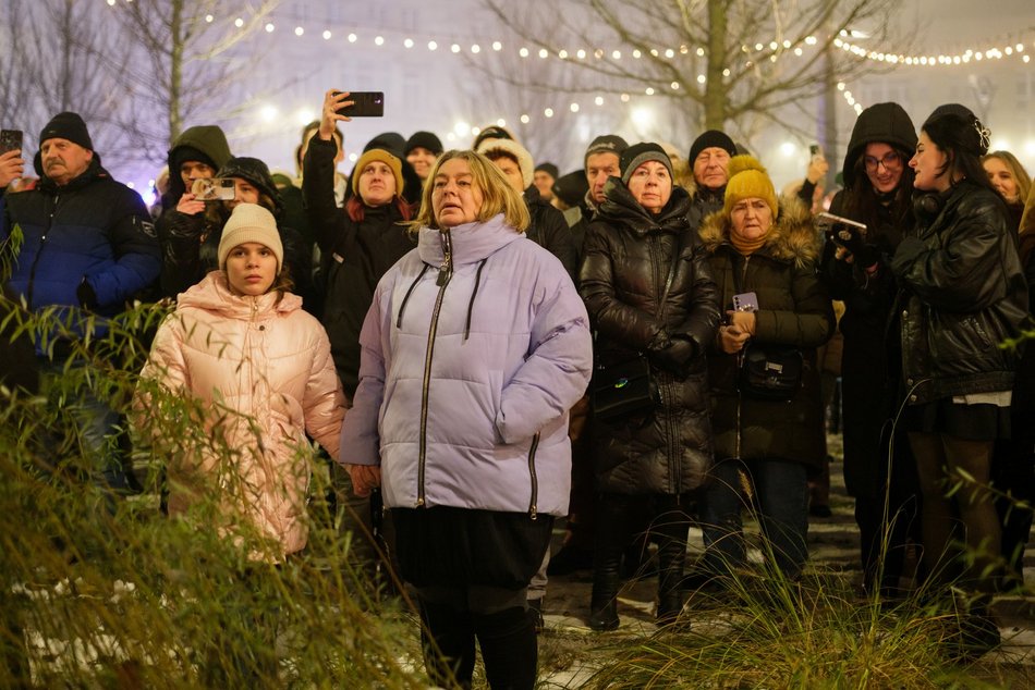 Tłumy na otwarciu Jarmarku Bożonarodzeniowego w Łodzi. Byłeś/aś? Znajdź się na zdjęciach!
