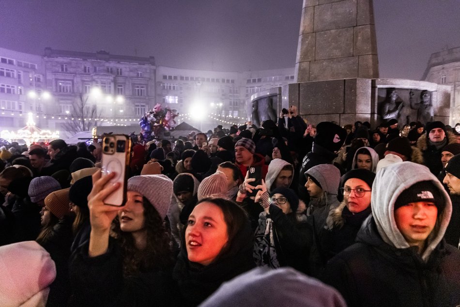 Tłumy na otwarciu Jarmarku Bożonarodzeniowego w Łodzi. Byłeś/aś? Znajdź się na zdjęciach!