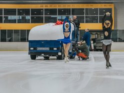 Lodowisko Bombonierka w Łodzi gładkie jak stół! Jak działa nowa rolba do lodu?