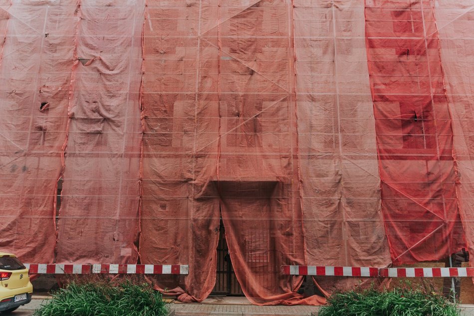 Łódź. Trwa remont kamienicy przy Włókienniczej 1 w Łodzi. To ostatni element metamorfozy ulicy!