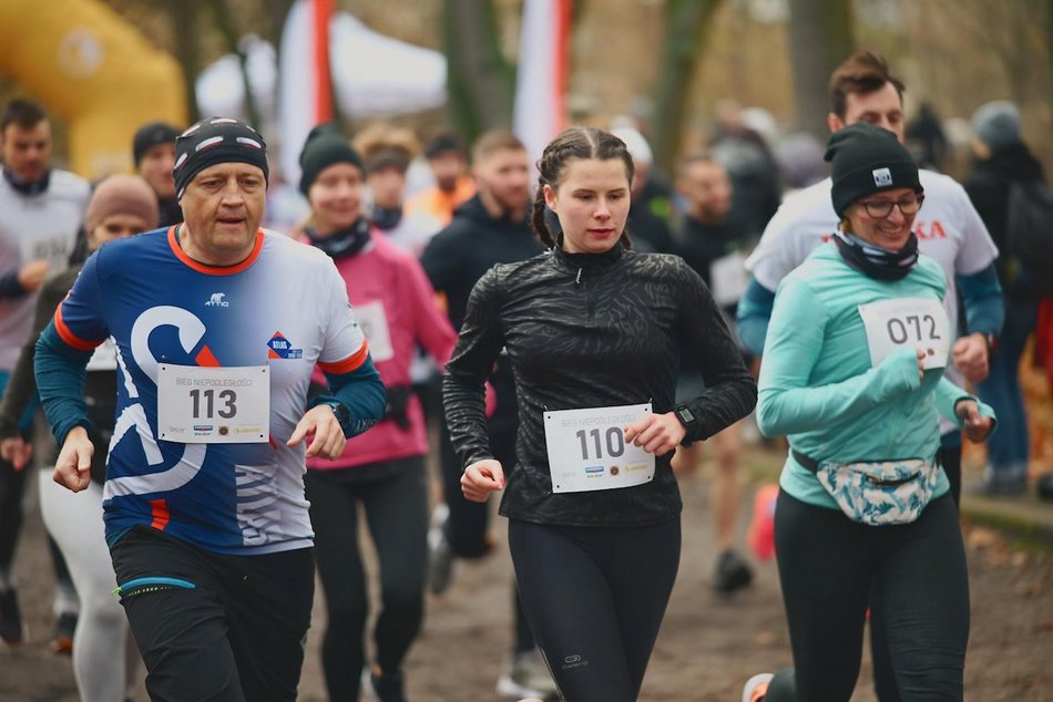 Łódź. Bieg Niepodległości w parku Julianowskim