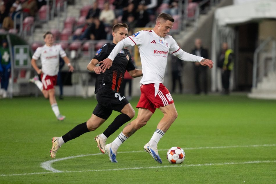 Łódź. Festiwal strzelecki w Pucharze Polski. ŁKS Łódź lepszy od Chrobrego Głogów