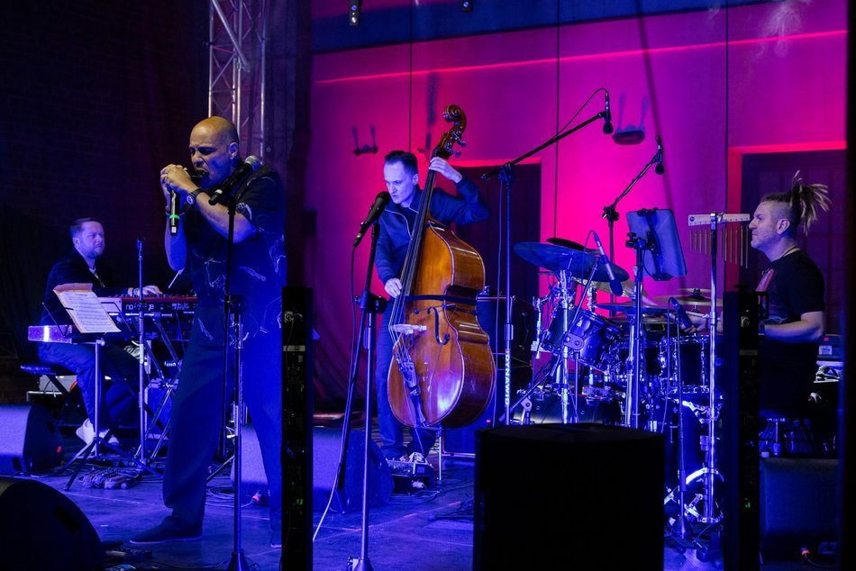 Grégoire Maret na Geyer Music Factory. Wirtuoz harmonijki ustnej wystąpił w Łodzi