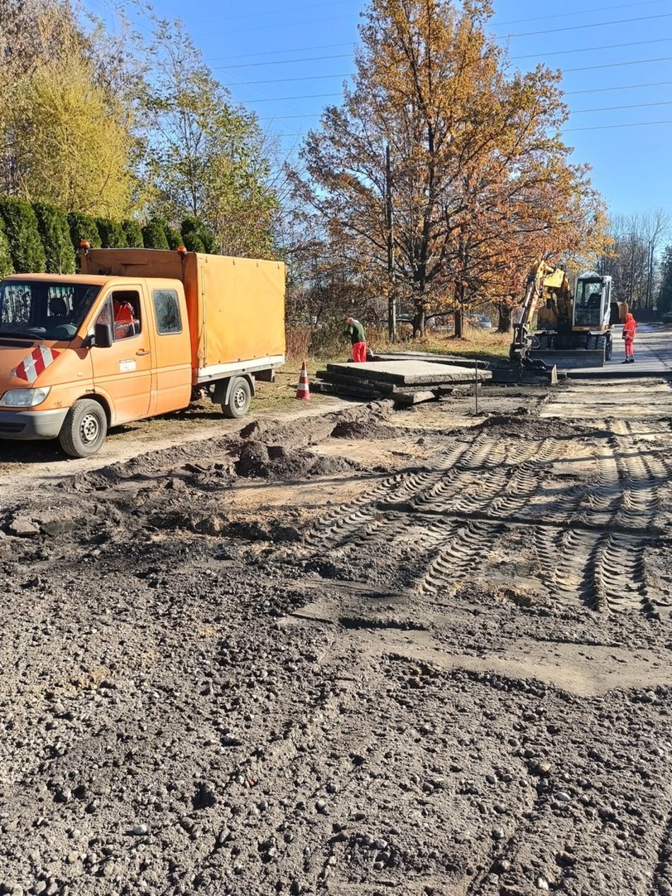 Drogowcy rozpoczęli prace na Ruchliwej. Będzie nowa nawierzchnia