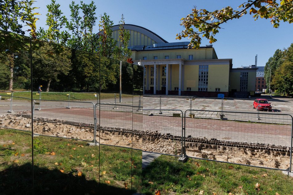 Łódź. Zieleń otoczy halę MOSiR w Łodzi. Kolejne odbetonowanie w mieście