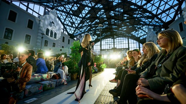 Trend Station w trosce o klimat. Niezwykły pokaz mody na dworcu Łódź Fabryczna [SZCZEGÓŁY]