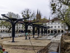 Stary Rynek - remont, zadaszone wiaty