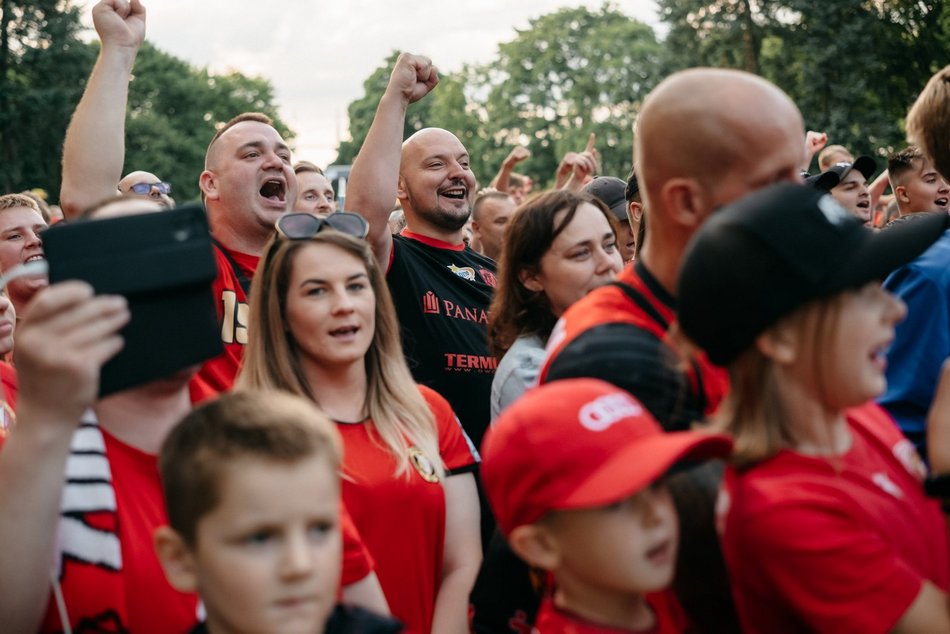Widzew Łódź zaprezentowany! Byłeś/aś w parku Widzewskim? Odszukaj się w galerii!