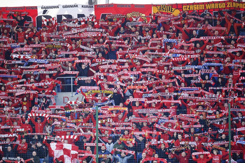 Kibice Widzewa Łódź na meczu ze Stalą Mielec