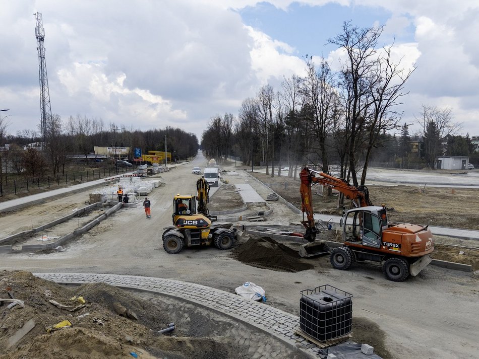 Dojazd do S14 to wielki plac budowy. Najnowszy raport z inwestycji