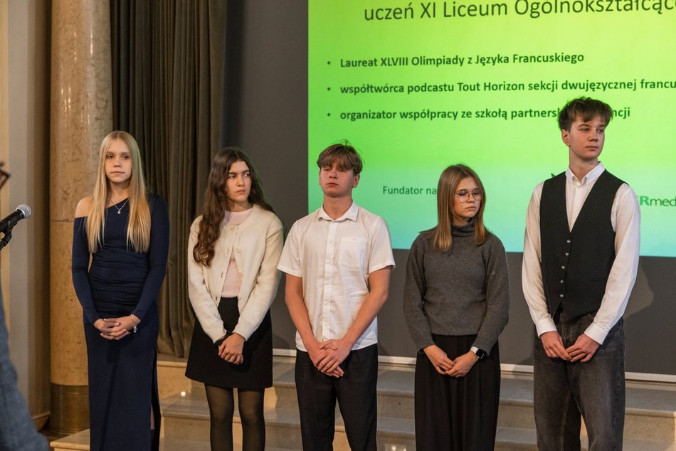 Łódź. Stypendia dla wybitnych uczniów z Łodzi i regionu przyznane. Nagrodzeni także nauczyciele