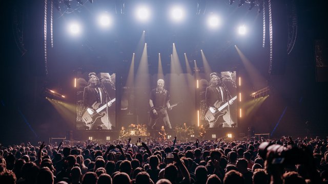 The Offspring w Atlas Arenie w Łodzi. Legendy amerykańskiego rocka dały wielkie show [ZDJĘCIA]