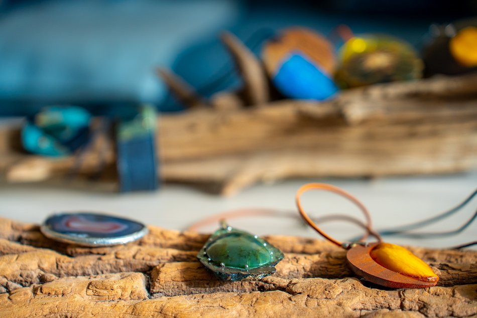 Zbigniew Derżyński i jego autorska biżuteria