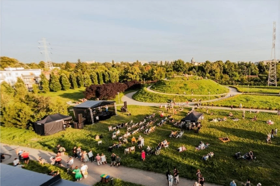 Łódź. Piknik Śniadaniowy w Parku Ocalałych