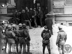 Łódź. Czas nierównej walki. Stan wojenny w Łodzi i jego następstwa