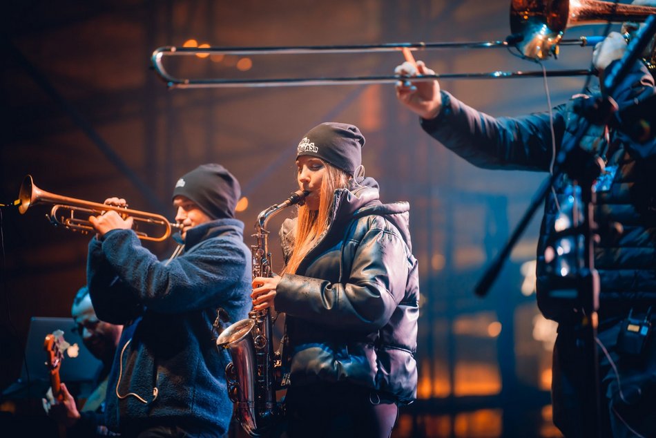 Łódź. WOŚP 2025 w Łodzi. Niezwykła energia podczas koncertów w Manufakturze