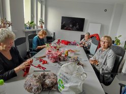 Seniorki z Łodzi uszyły maskotki dla chorych dzieci