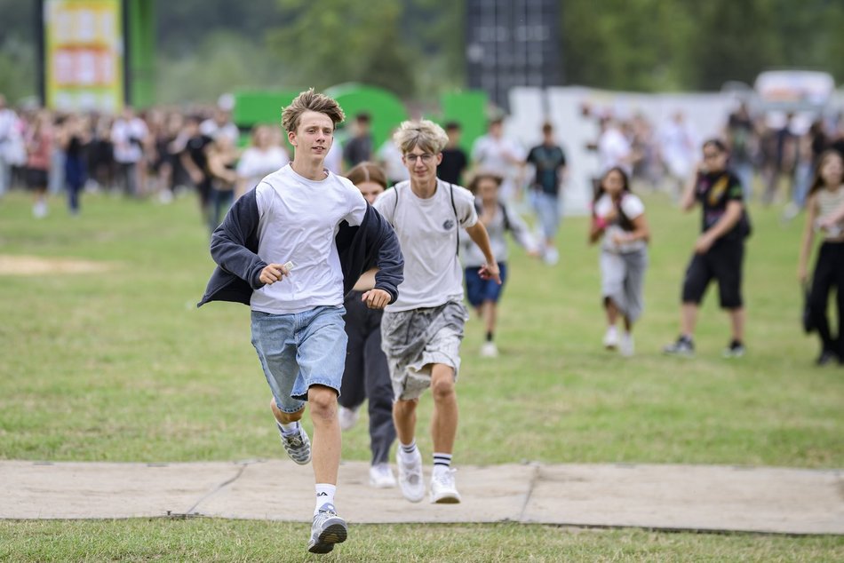 Łódź Summer Festival 2025 wystartował! Otwarcie bram i tłumy biegnące pod scenę!