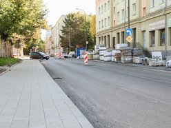 Łódź. Remont Organizacji WiN w Łodzi. Jest już nowa nawierzchnia i chodniki