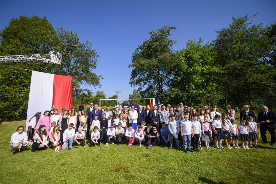 Rozpoczęcie roku szkolnego w Szkole Podstawowej nr 61 w Łodzi. Była niespodzianka