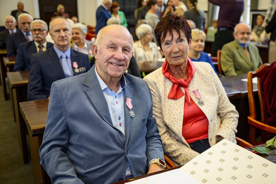 Łódź. Medale za długoletnie pożycie małżeńskie. To się nazywa wielka miłość!