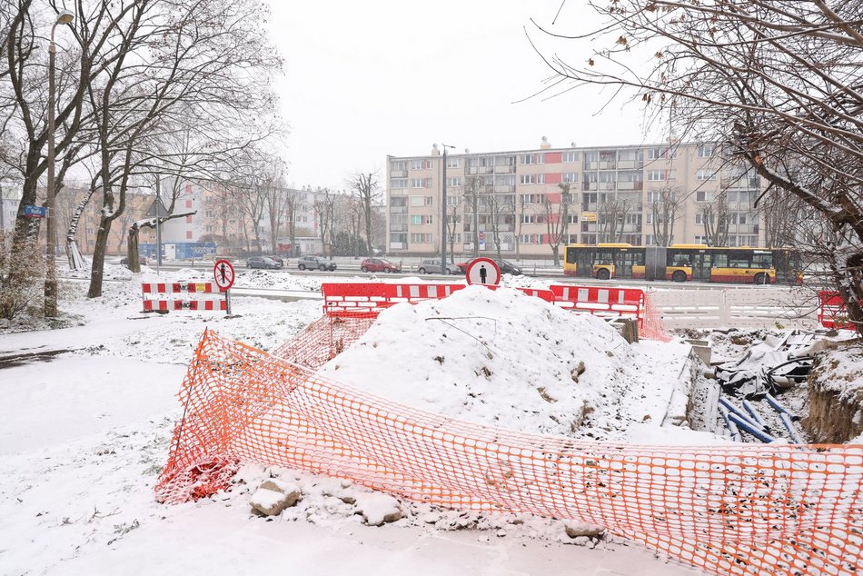 Nowe skrzyżowanie na Dąbrowie w Łodzi. Połączy Śmigłego-Rydza z osiedlem